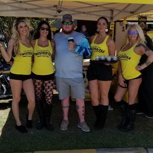 Meet your Posher, Cody